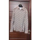 Фирменная рубашка Pure на 46-48 размер из высококачественного хлопка. Невероятно приятная на ощупь ткань, по ощущениям как шелк. Внутренняя часть планки, ворота и манжет  обработаны контрастной тканью