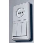 Блок 3-клавишный выкл + розетка скрытой установки