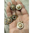 Шикарный набор под золото,с камнями,тяжёлый металл,браслет,кулон,серьги,с рубля