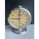 Часы будильник снова 11 камней СССР