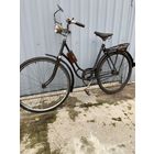 Ещё один женский велосипед ЛВЗ-более ранний-1948-1955-см.латунную эмблему! Задний обод с маслёнкой,тормозной рычаг рожковый.