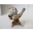 СТАТУЭТКА МИШКА СПОРТСМЕН.