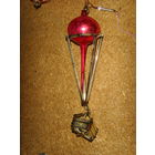 Елочная  игрушка СССР . Стеклярус . Воздушный шар с корзиной