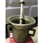 Старинная бронзовая ступка.