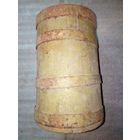 Старинный деревянный маленький бочонок