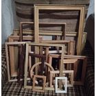 Рамки деревянные , б/у, одним лотом.