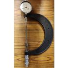 Микрометр на измерительной скобе с часовым индикатором. СССР.