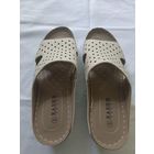 Босоножки женские летние - 2 пары бежевые