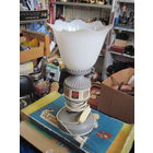 Настольная лампа, светильник.