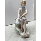 Фарфоровая статуэтка Фигуристка. Есть дефекты.