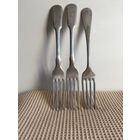 ВИЛКИ СТОЛОВЫЕ. БОЛЬШИЕ. FRAGET N PLAQUE. ДОВОЕННЫЕ В НАЛИЧИИ 3 ШТУКИ. ЦЕНА СНИЖЕНА И УКАЗАНА ЗА 1 ЛОТ ИЗ 3 ШТУК. СМ.ОПИСАНИЕ.