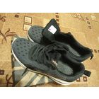 Кроссовки 43 серые лёгкие в отличном состоянии.