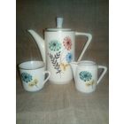 Миниатюрные кофейник сливочник и чашечка одним лотом остатки сервиза