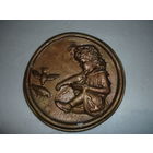 Старое Панно Девочка и голуби. Гипс. СССР