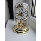 Часы настольные кварцевые Германия