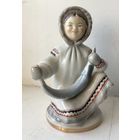 Статуэтка фарфор ЯКУТ С РЫБОЙ (ЧУКЧА С ОСЕТРОМ) ЛФЗ,в/с.В реставрацию