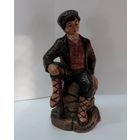 Статуэтка "Мужчина с тростью" 60-е годы Европа. Керамика. Высота 20 см.