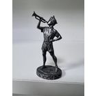 Советский Пионер с горном статуэтка металл с рубля