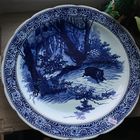 ОСОБЕННОСТИ НАЦИОНАЛЬНОЙ ОХОТЫ .. тарелка   ОГРОМНАЯ ROYAL  Ragout  MAASTRICHT  MADE IN HOLLAND  Delfts