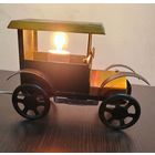 Винтажный советский настольный светильник - ночник в форме автомобиля . полностью в рабочем состоянии , вилка и выключатель имеются . размеры высота 14 ширина 18 см .