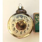 Ёлочная игрушка. Часы.