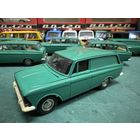 Москвич 433, цвет кипарис, редкий экземпляр с пластиком без хрома времен голодной Перестройки. Вечер четверга в зеленых, и не только, тонах. Ставим будильник на 22-00 и пополняем свои собрания!