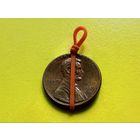 США. 1 цент 1985, б/б (Lincoln Cent). Брак, смещение + небольшой разворот (поворот). Торг.