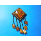 Старая Брошь. Янтарь.