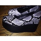 НОВЫЕ ТУФЛИ НА ПЛАТФОРМЕ ПОД КОЖУ РЕПТИЛИИ