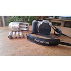 С 1 рубля! Фотоаппарат ОLYMPUS SP - 600 UZ. Исправен. Комплект. Без флешки, только адаптер. Крышка в отсек батареек держит, но один зацеп сломан. Все на фото!