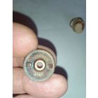 Гайка,закрутка к знаку