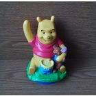 V Фигурка-диспенсер Винни Пух и Крошка Ру (Winnie the Pooh, Baby Roo, Dispenser, дозатор для конфет, драже). Аналог фигурок M&Ms эмэндэмс. Disneyana Дисней Нестле Nestle Smarties Minis. Z