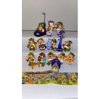 Киндер Полная коллекция Медведи на ярмарке 1996г. 4 ВАРИАНТНЫЕ фигурки. Коллекционное состояние.