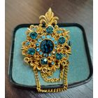 Винтажная чешская брошь с подвесками (дворцовая ) Большая красивая , яркая брошь , центральная часть поворачивается .