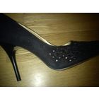 Классические элегантные замшевые туфельки.