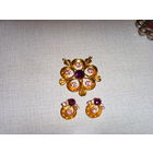 Подвеска и клипсы . Фиолетовое стекло . Винтаж