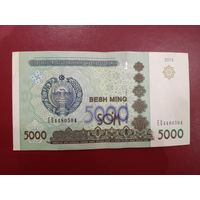 Узбекистан. 5000 сум 2013 года, серия EQ. Торг