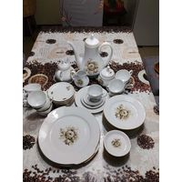 Винтажный фарфоровый сервиз производства немецкой компании Kahla из ГДР "Нежная роза".