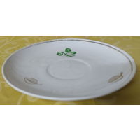 Блюдце эпохи СССР. Полтавский фарфоровый завод (Полтава), 1965-1991 гг