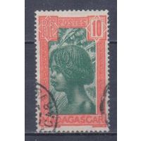 [632] Французские колонии. Мадагаскар 1930. Культура и быт.Женская прическа.10с. Гашеная марка.