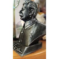 Бюст Сталина,пластик.