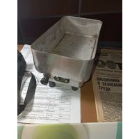 Медицинская электро ванночка для кипячения шприцов .
