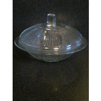 Стеклянная бонбоньерка, конфетница, масленка, джемница