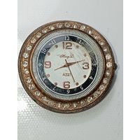 Часы кварцевые с рубля .