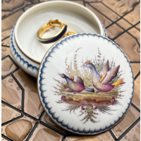 Шкатулка фарфор ручная роспись франция 9см