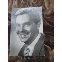Актер . Анатолий Кузнецов.1959г.тираж 200 000