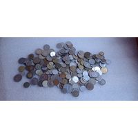 БОЛЬШОЙ ЛОТ ИНОСТРАННЫХ МОНЕТ 1 КГ 120 ГР .  Распродажа Коллекции !!! . Экспресс  Аукцион с рубля без МПЦ   .Много лотов в продаже .