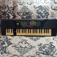 Музыкальная электронная клавиатура