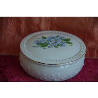 Шкатулка фарфоровая (  высота 3 см , диаметр 8,5 см )  целая