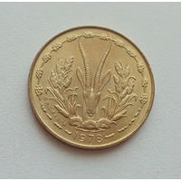 Французская Западная Африка 5 франков 1978 год состояние антилопа